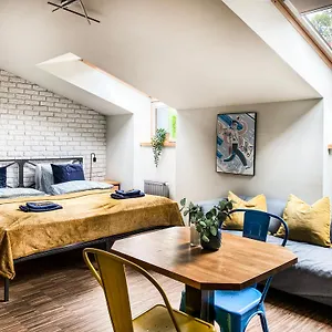 Cozy With Ac For Couples - Old Town Kraków